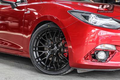 รถ - MAZDA 3 BN ล้อแม็ก - BREYTON SPIRIT ดำด้าน สเปค - 18x8 ET38 5x112-5x114.3 รัดยาง - ALLIANCE AL30 030Ex เบอร์ - 225/40-18