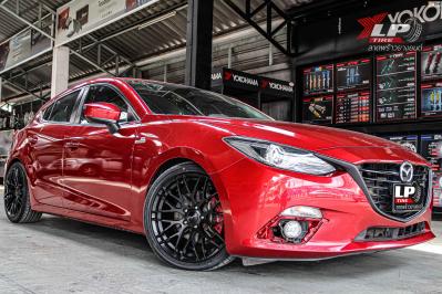 รถ - MAZDA 3 BN ล้อแม็ก - BREYTON SPIRIT ดำด้าน สเปค - 18x8 ET38 5x112-5x114.3 รัดยาง - ALLIANCE AL30 030Ex เบอร์ - 225/40-18