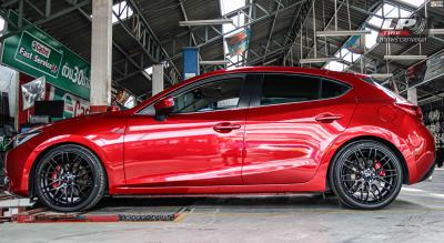 รถ - MAZDA 3 BN ล้อแม็ก - BREYTON SPIRIT ดำด้าน สเปค - 18x8 ET38 5x112-5x114.3 รัดยาง - ALLIANCE AL30 030Ex เบอร์ - 225/40-18