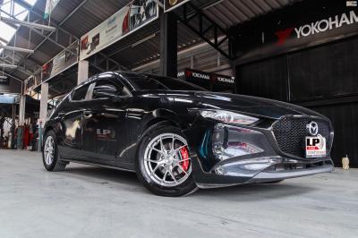 
MAZDA 3 BP ล้อแม็ก LENSO JAGER DYNA สี Hyper Silver 16x7 ET35 5x114.3 รัดยาง YOKOHAMA BluEarth-GT AE51 205/60-16 (ยางเดิม)
