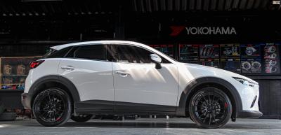 
รถ - MAZDA CX-3 ล้อแม็ก - MGW RS05RR MF-1198F ดำด้าน สเปค - 18x8.5 ET38 5x112-5x114.3
ยาง - LENSO D-1CS เบอร์ - 225/45-18
