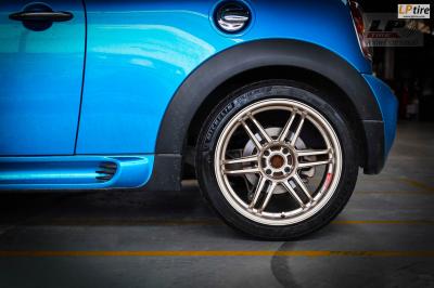 รถ - MINI COOPER
ล้อแม็ก - ADVANTI MI525 ไททาเนียม
สเปค - 17x7 ET40 4x100