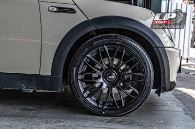 รถ - MINI ONE ล้อแม็ก - MGW MF-1024 ดำด้าน สเปค - 17x7 ET42 4x100 รัดยาง - YOKOHAMA ES32
เบอร์- 205/45-17