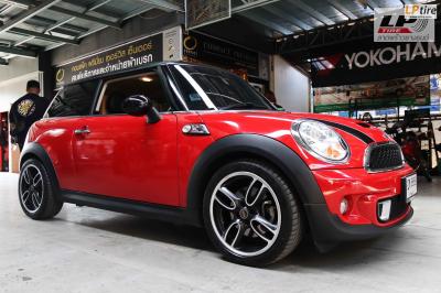 MINI COOPER จัดแม็กมือสอง #MINI 17X7 4H100 #สีดำหน้าเงา
ใส่ยางเดิมยังสวยงามมาก
