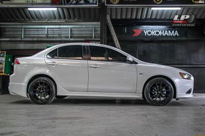 รถ - MITSUBIISHI Lencer ล้อแม็ก - ENKEI SC22 ดำด้าน สเปค - 18x8 ET40 5x100-5x114.3 รัดยาง -ALLIANCE AL30 030Ex เบอร์ - 225/40-18