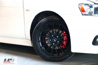 #MITSUBISHI#Lancer จัดแม็ก #ADVANTI#INIZIO 17x7.5 ET45 5x114.3 #ดำด้าน พร้อมยาง DEESTONE R702 215/45-17 +ฝาครอบ BREMBO สีแดง