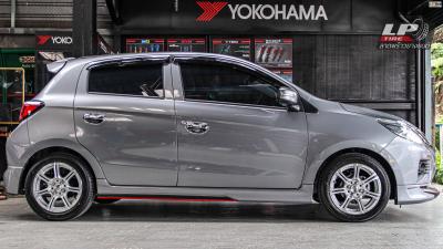 รถ - MITSUBISHI MIRAGE ป้ายแดง ล้อแม็ก - MOMO H485 NEXT ไฮเปอร์ซีลเวอร์ สเปค - 15x6.5 ET40 4x100 รัดยาง - YOKOHAMA AE51 เบอร์ - 185/55-15
.