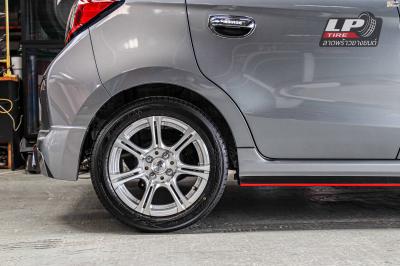 รถ - MITSUBISHI MIRAGE ป้ายแดง ล้อแม็ก - MOMO H485 NEXT ไฮเปอร์ซีลเวอร์ สเปค - 15x6.5 ET40 4x100 รัดยาง - YOKOHAMA AE51 เบอร์ - 185/55-15
.