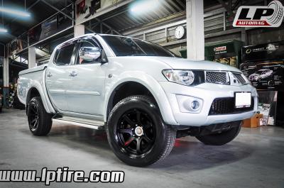 Mitsubishi Triton + แม็ก LENSO RT Concave 17นิ้ว สีดำด้าน + ยางรถยนต์ MICHELIN PRIMACY SUV 265/65-17