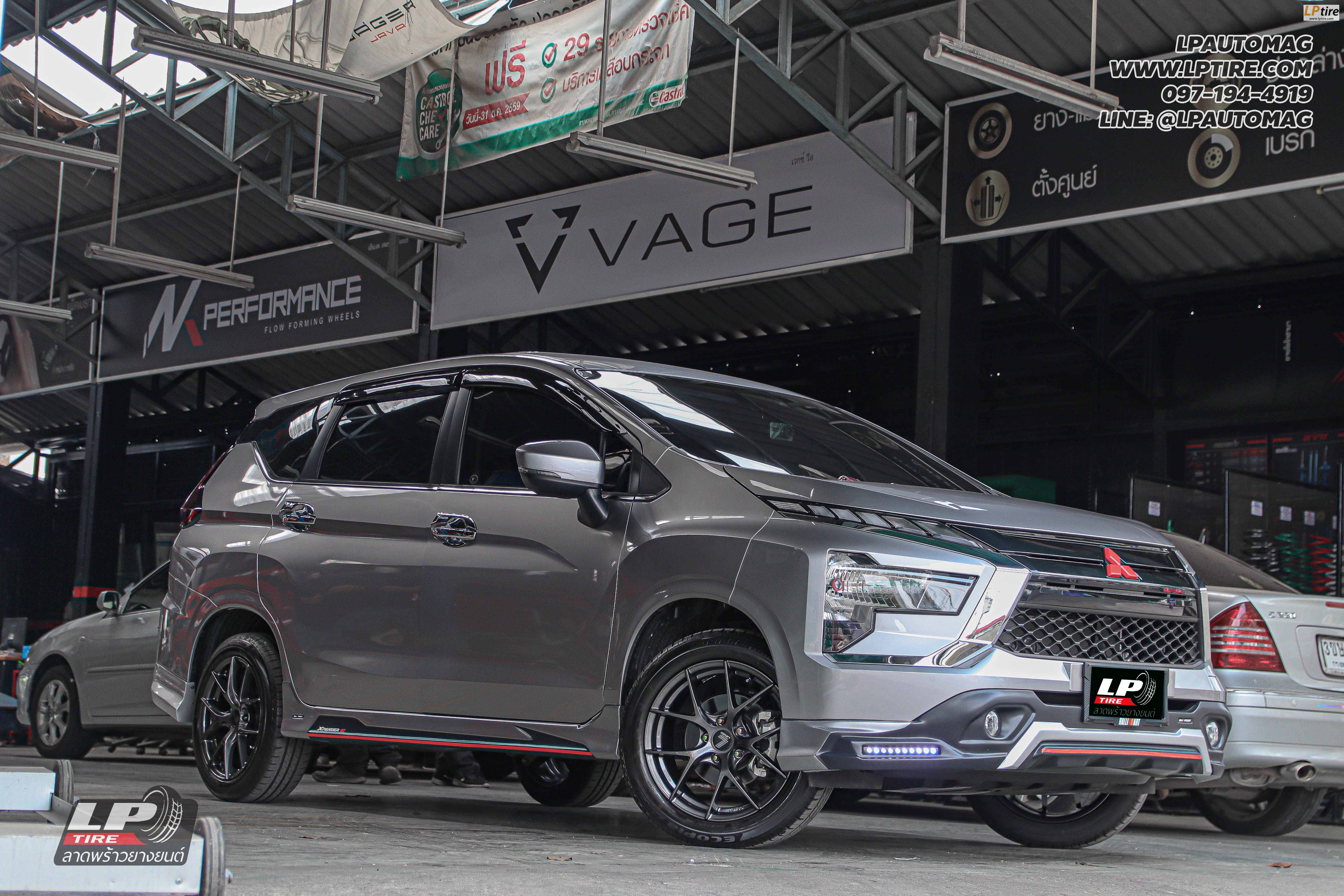 รถ - MITSUBISHI XPANDER ล้อแม็ก - LENSO Jager Dyna HD สเปค - 17x7.5 ET35 5x114.3 ยาง - BRIDGESTONE เบอร์ -205/55-17 น็อตล้อ 7 เหลี่ยม 12x1.5 (รุ้ง)