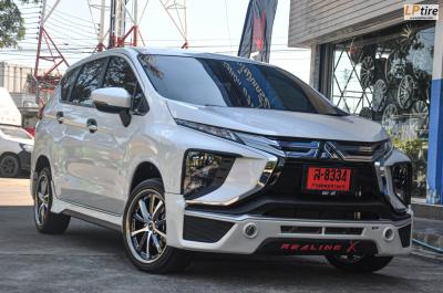 Mitsubishi xpander ล้อแม็ก SSW S174 17x7.5 ET42 5x114.3 BC
ALLIANCE 030Ex MADE IN JAPAN 215/45-17 สวยงามครับ