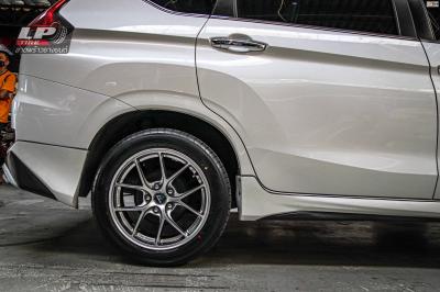 รถ - MITSUBISHI XPANDER NC ล้อแม็ก - VLF FLOW FORM VLF-10 17x7.5 ET38 5x114.3 Hyper silver สเปค -17x7.5 ET38 5x114.3 สเปค - ALLIANCE AL30 030Ex รัดยาง - 215/55-17