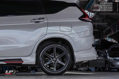 รถ -MITSUBISHI XPANDER ล้อแม็ก - LENSO Jager Craft ดำเงามิลลิ่งก้านเงิน สเปค - 17x7.5 ET35 5x114.3
ยาง - BRIDGESTONE RE004 เบอร์ - 215/50-17