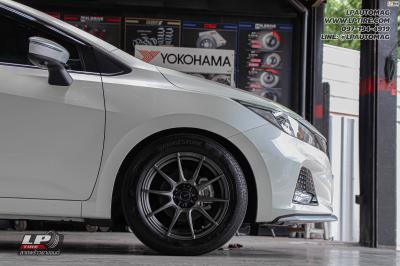 รถ - NISSAN ALMERA ล้อแม็ก - N979 PROTO FlowForming เทากัน สเปค -16x7 ET35 4x100 ยาง - BRIDGESTONE TURANZA T005A เบอร์ - 205/55-16