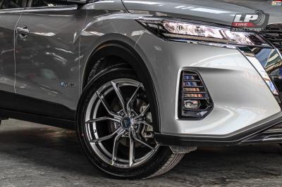 รถ -NISSAN KICKS P15 ล้อแม็ก - VLF FLOW FORM VLF-P02 Hyper silver สเปค -18x8 ET35 5x114.3 รัดยาง - ยางเดิม เบอร์ -