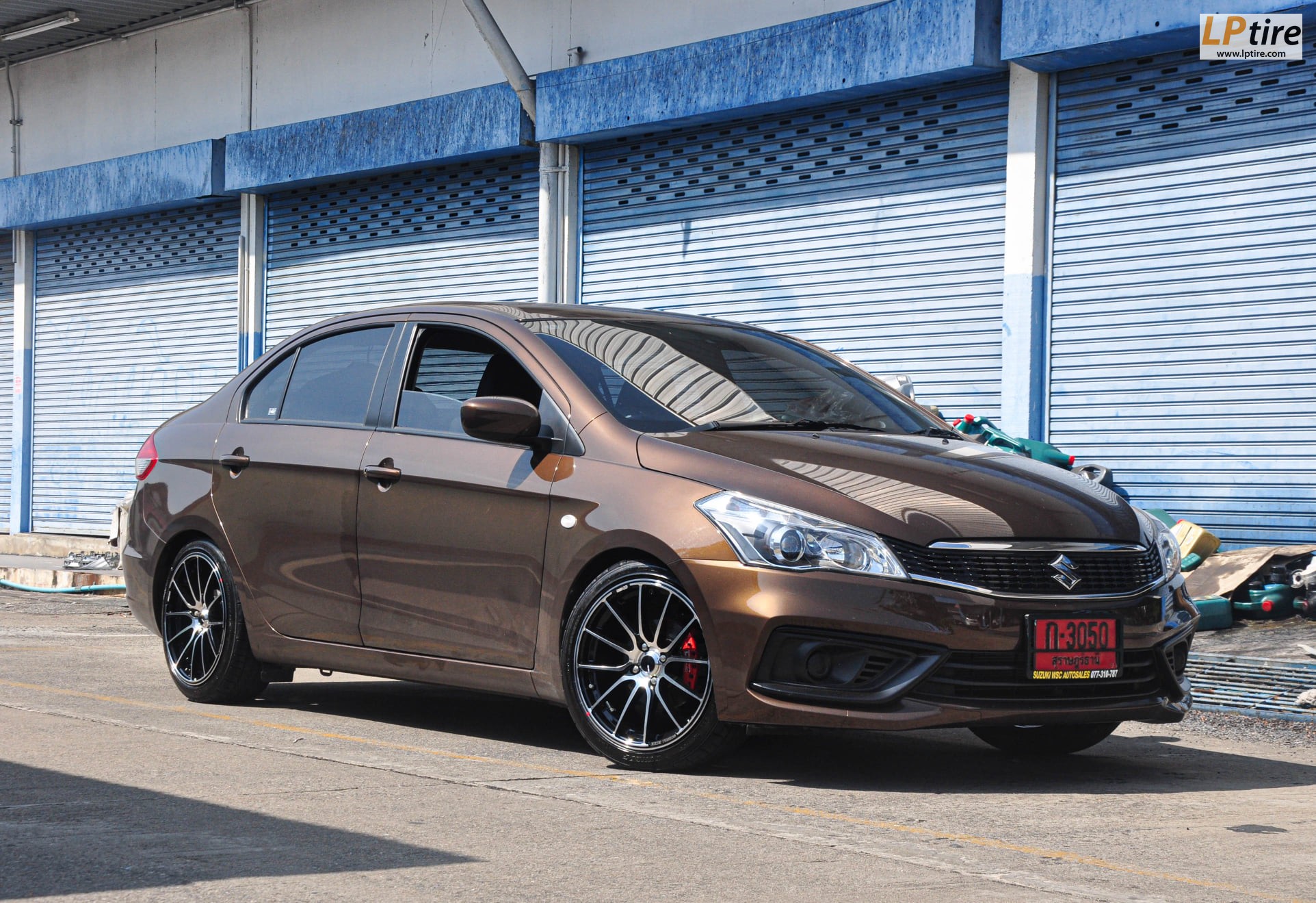 SUZUKI CIAZ จัดล้อ ENKEI แท้ SC48 17x7.5 4H100 ดำหน้าเงา
สวยลงตัวสุดๆ ครับ