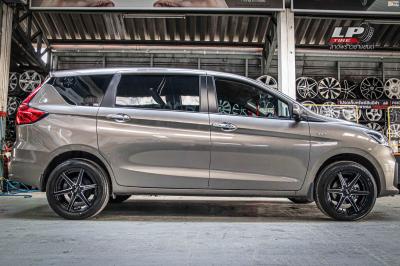 รถ - SUZUKI ERTIGA II (NC) ล้อแม็ก -SSW S379 ดำขลิบเงิน สเปค - 16x7 ET35 5x114.3
รัดยาง - YOKOHAMA V552 เบอร์ - 205/55-16