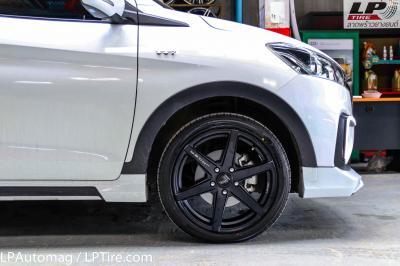 รถ - SUZUKI ERTIGA NC ล้อแม็ก - LENSO Jager Craft สีดำด้าน สเปค - 17x7.5 5x114.3 ET35 รัดยาง - YOKOHAMA BluEarth-ES ES32 เบอร์ - 205/45R17