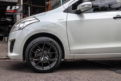 รถ - SUZUKI ERTIGA I (ZE) ล้อแม็ก - LENSO Jager Dyna HD สเปค -17x7.5 ET35 5x114.3
รัดยาง - DEESTONE R702 เบอร์ - 205/45-17