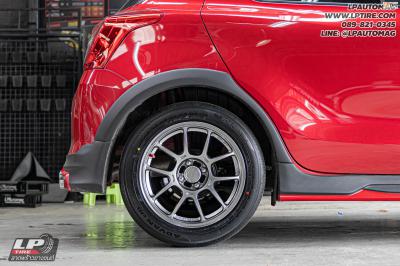 รถ - SUZUKI SWIFT ล้อแม็ก - LENSO VENOM V1N FlowForming Hyper Black สเปค - 16x7 ET35 4x100
รัดยาง - YOKOHAMA V553 เบอร์ - 195/55-16