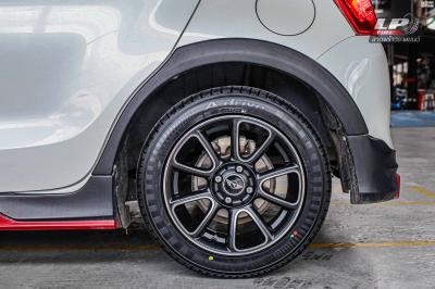 รถ - SUZUKI SWIFT ล้อแม็ก - TK SMART MINI DOLPHIN ดำด้านหน้าเงา ขอบ - 15x7 ET35 4x100
ยาง - YOKOHAMA A-DRIVE AA01 เบอร์ - 195/55-15