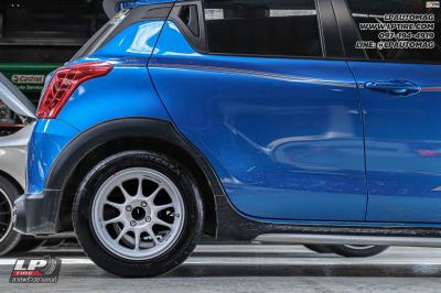 รถ - SUZUKI SWIFT ล้อแม็ก - ENKEI SC55 ขาว สเปค - 15x7 ET28 4x100 ยาง - BRIDGESTONE RE004
เบอร์ - 195/55-15