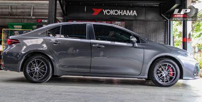 รถ - TOYOTA Corolla Altis E210 ล้อแม็ก - SSW E101 ดำหน้าเงา สเปค - 15x6.5 ET38 5x100
รัดยาง - BRIDGESTONE PRIMACY 4 (ยางเดิม) เบอร์ - 195/65-15