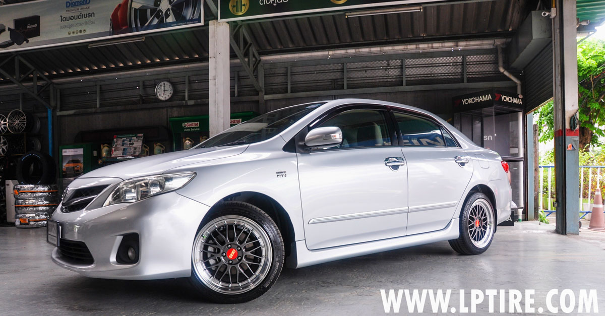 Toyota Altis + แม็กลาย BBS LM 17นิ้ว สี Hyper Black ขอบเงา