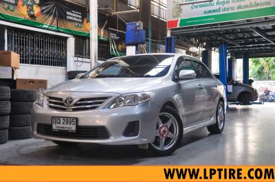 Toyota Altis + ล้อแม็ก TOPFORM TC ขอบ17 Silver ขอบเงา + ยางรถยนต์ CONTINENTAL MC5 215/50-17