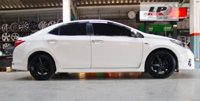 #TOYOTA#Altis จัดล้อแม็ก #LENSO Jager Craft 17x7.5 ET35 5x100 #ดำด้าน พร้อมยาง DEESTONE R702 215/45-17 สวยลงตัวครับ