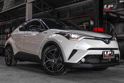 รถ -TOYOTA C-HR (ป้ายแดง) ล้อแม็ก -ENKEI CUV ดำกลึงหน้าเงา สเปค - 18x8 ET40 5x114.3
รัดยาง - YOKOHAMA AE51 เบอร์ - 235/50-18