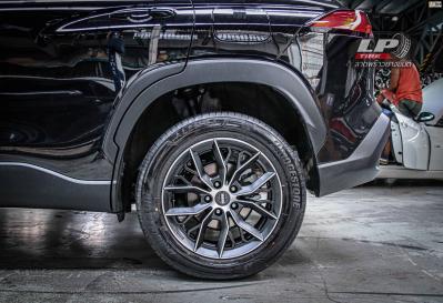 รถ - TOYOTA CROSS XG10 ป้ายแดง ล้อแม็ก - MOMO MASSIMO ดำหน้าเงา สเปค - 17x7.5 ET35 5x114.3 รัดยาง - BRIDGESTONE ALENZA เบอร์ - 215/60R17