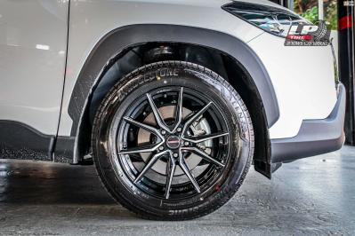 รถ - TOYOTA CROSS ล้อแม็ก - LENSO JAGER JAVA ดำหน้าเงา ขอบ - 17x7.5 ET38 5x114.3 ยาง - BRIDGESTONE ALENZA เบอร์ - 215/60-17