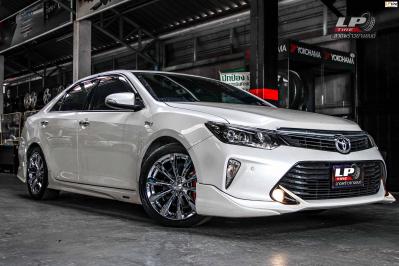 รถ - TOYOTA CAMRY VIII (XV50) ล้อแม็ก - ENKEI SC46 ดำด้าน สเปค - 18x8.5 ET40 5x114.3
ยาง - TOYO PXCR1 เบอร์ - 235/45-18