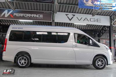 รถ - Toyota Commuter 2022 ล้อแม็ก - YACHIYODA XT6 สเปค - 16x8 ET25 6x130 รัดยาง - Yokohama BluEarth RY55 เบอร์- 235/65R16