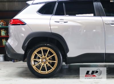 #Toyota#Corolla#Cross ป้ายแดงจัดล้อแม็ก #ADVAN#RS2 18x8.5 ET35 5x114.3 #ทอง ใช่ยางเดิม เหมือนหรู สวยมากครับ