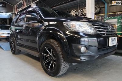 รถ - TOYOTA FORTUNER ล้อแม็ก - EmotionR V08 สเปค - 18x9 ET20 6x139.7 รัดยาง - DCENTI GODZILLA เบอร์ - 265/60-18