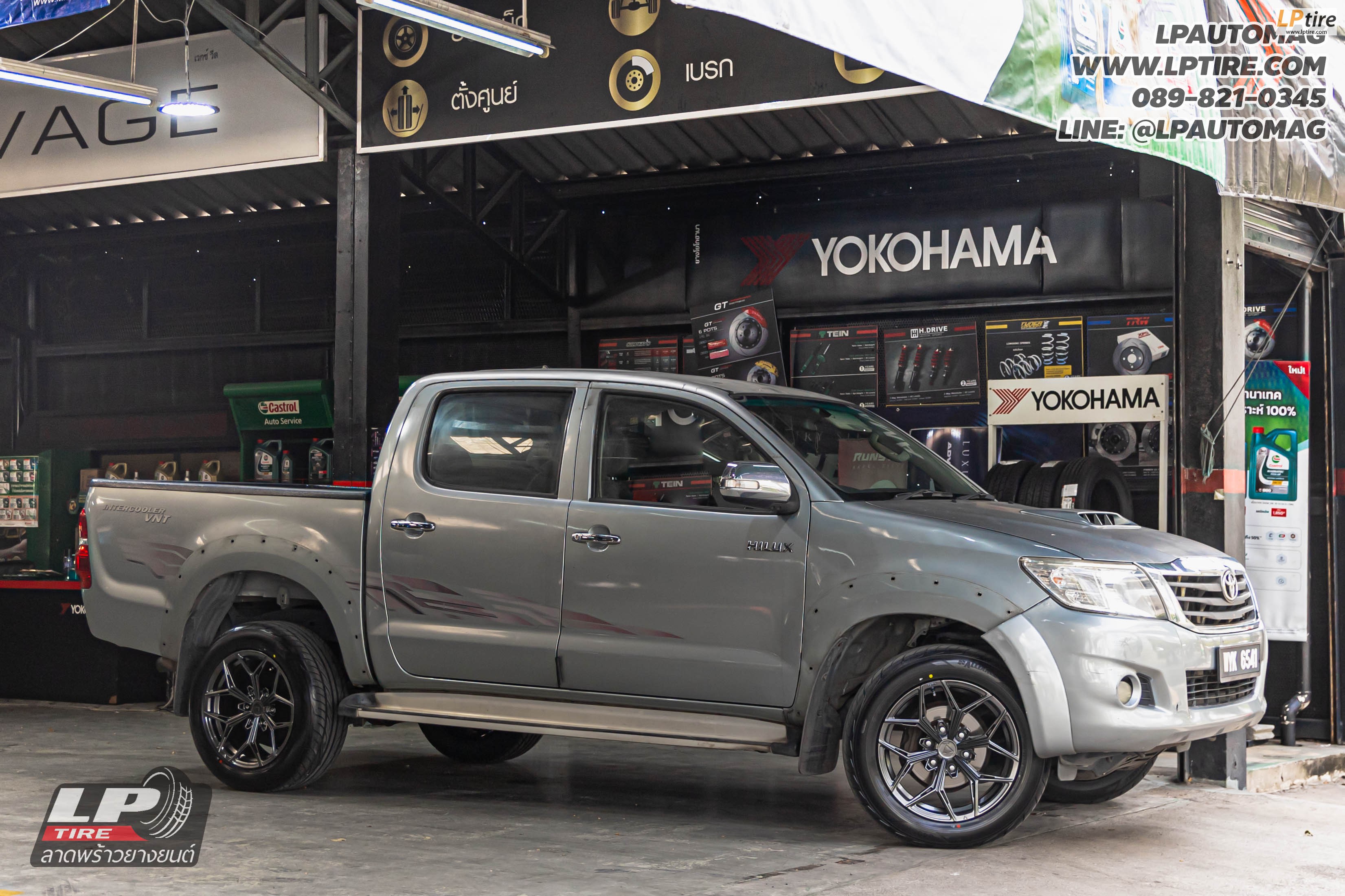 รถ - TOYOTA VIGO ล้อแม็ก - VAGE VFX01 SUV FlowForming V-DARK สเปค - 18x9 ET15 6x139.7
ยาง - YOKOHAMA Alliance 040SP AL40 เบอร์ - 255/55-18
