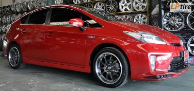 Toyota Prius + ล้อแม็กลาย RZ-DF 17นิ้ว สีเทาขอบเงา + ยาง FALKEN ZE912 215/45R17