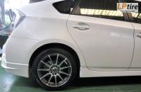 Toyota Prius + ล้อแม็ก Enkei Shot (SC22) 17นิ้ว สีเทาหน้าเงา + ยาง Dunlop LM703 215/45R17