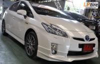 Toyota Prius + ล้อแม็ก Enkei Shot (SC22) 17นิ้ว สีเทาหน้าเงา + ยาง Dunlop LM703 215/45R17