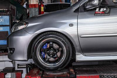 รถ - T0YOTA VIOS I (XP90) ล้อแม็ก - LENSO ProjectD D1SE PD-SE ดำขอบเงา สเปค - 15x7.5 ET35 4x100 รัดยาง - FALKEN ZE914 เบอร์ - 195/50-15