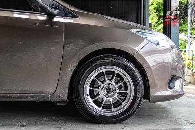 รถ -TOYOTA VIOS ล้อแม็ก - ENKEI SC55 HS สเปค - 15x7 ET28 4x100 รัดยาง - Nexen N blue HD Plus เบอร์ - 205/55 -15 (ยางเดิม)