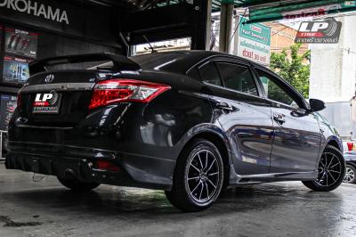 รถ - TOYOTA VIOS II (NCP150) ล้อแม็ก - ENKEI DRACO ดำหน้าเงา สเปค -15x6.5 ET38 4x100
รัดยาง - DEESTONE R702 เบอร์ - 195/55-15