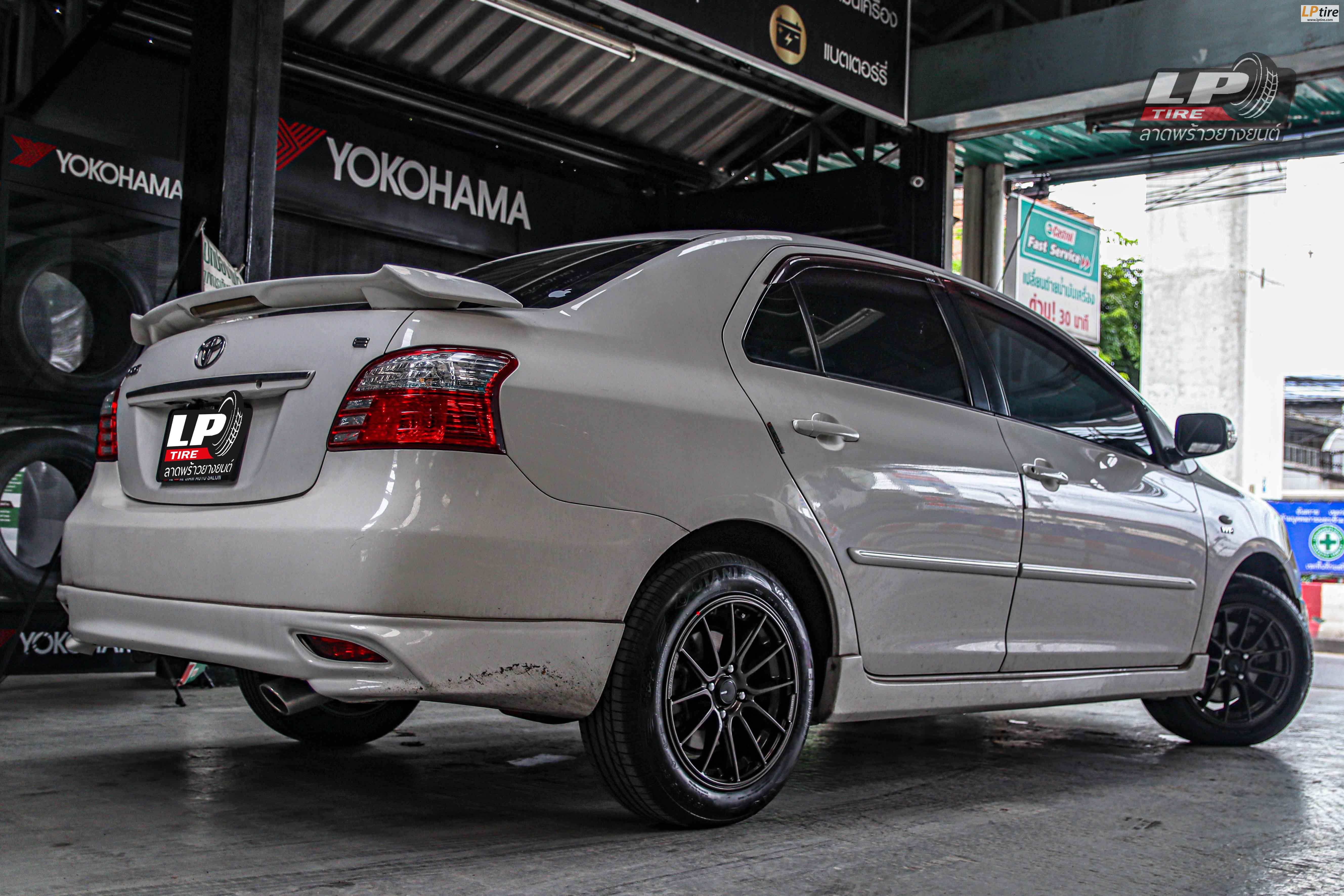 รถ -TOYOTA VIOS ล้อแม็ก - ENKEI SC48 Hyper Dark สเปค -15x7 ET38 4x100 (ยางเดิม)