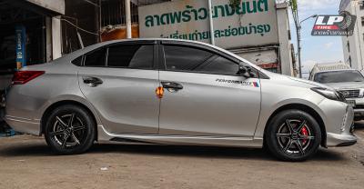 รถ -TOYOTA VIOSล้อแม็ก - INFERNO INF-8R RS ดำอันเดอร์คัตเงินก้านเงิน สเปค - 15x7 ET35 4x100 รัดยาง - ยางเดิม เบอร์ - 195/55-15