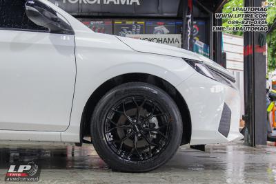 รถ - TOYOTA YARIS ATIV ล้อแม็ก - LENSO Jager J1B ดำเงา สเปค - 16x7 ET35 4x100 ใช้ยางเดิม