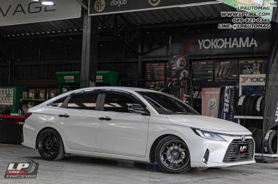 รถ - TOYOTA YARIS ATIV&nbsp;ล้อแม็ก - NK Performance NK28N (CE28) Flowforming DGM สเปค - 17x8 ET35 4x100&nbsp;ยาง- LENSO D-1CS เบอร์ -215/45-17 โช๊คอัพสตรัทปรับเกลียว Silvers รุ่น NeoMaxOne