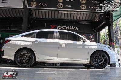 รถ - TOYOTA YARIS ล้อแม็ก - LENSO Jager Dyna ดำด้าน สเปค - 16x7 ET35 4x100 ยาง - YOKOHAMA BluEarth-FE AE30 เบอร์ - 195/60-16