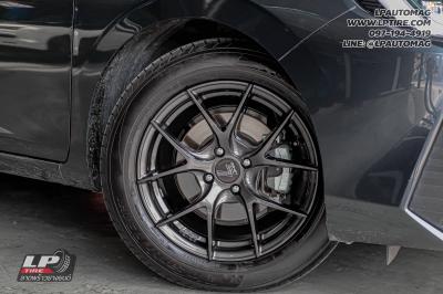 รถ - TOYOTA YARIS ล้อแม็ก - LENSO Jager Dyna HD สเปค - 16x7 ET35 4x100 ยาง - YOKOHAMA AE30
เบอร์ - 195/60-16